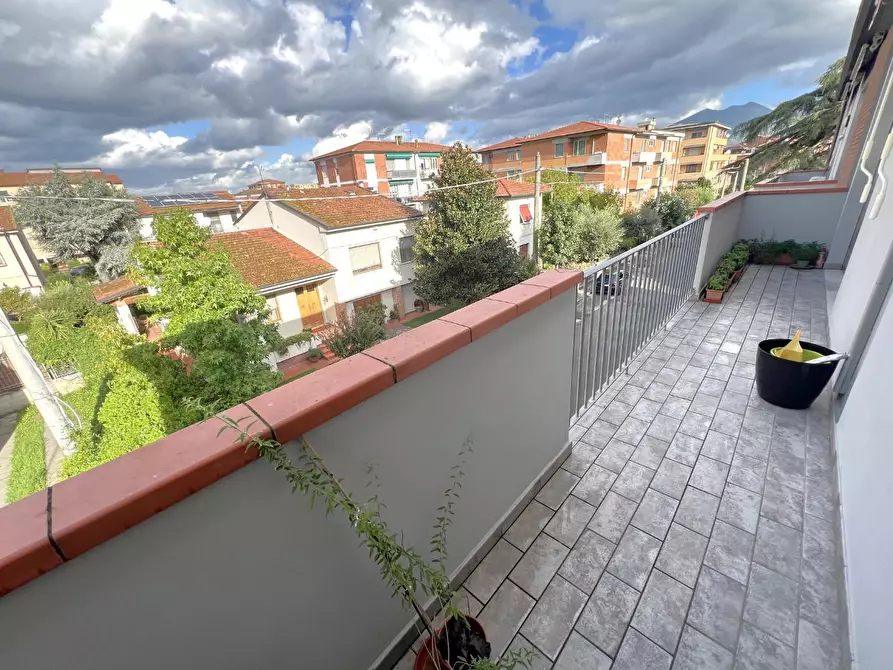 Immagine 17 di Appartamento in vendita  a Cascina