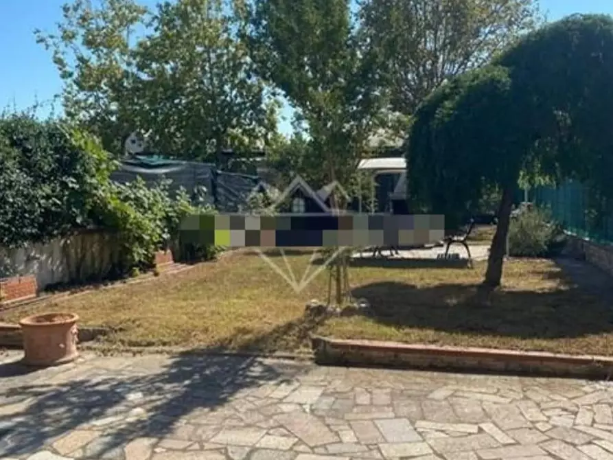 Immagine 21 di Terratetto in vendita  a Castelnuovo Magra