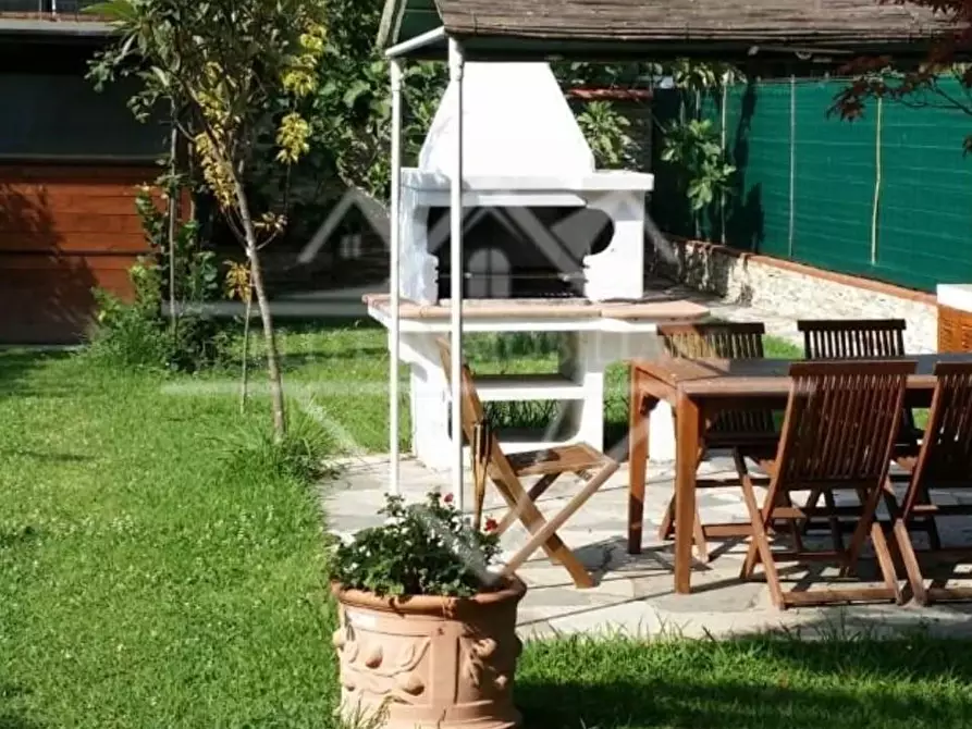 Immagine 2 di Terratetto in vendita  a Castelnuovo Magra