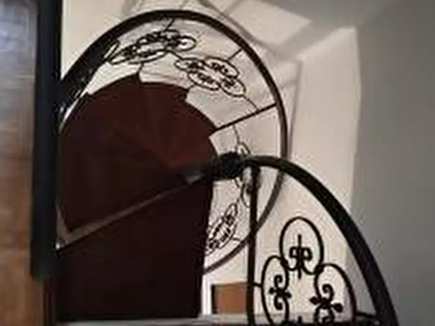 Immagine 6 di Appartamento in vendita  a Carrara