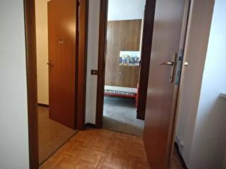 Immagine 12 di Appartamento in vendita  a Carrara