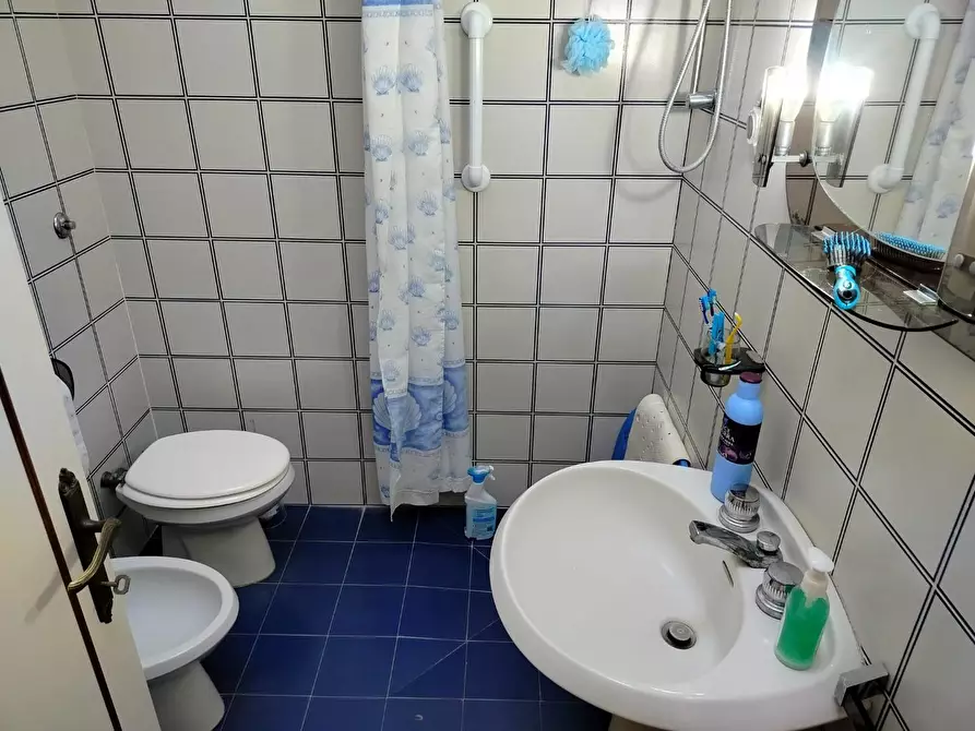 Immagine 12 di Appartamento in vendita  a Rosignano Marittimo