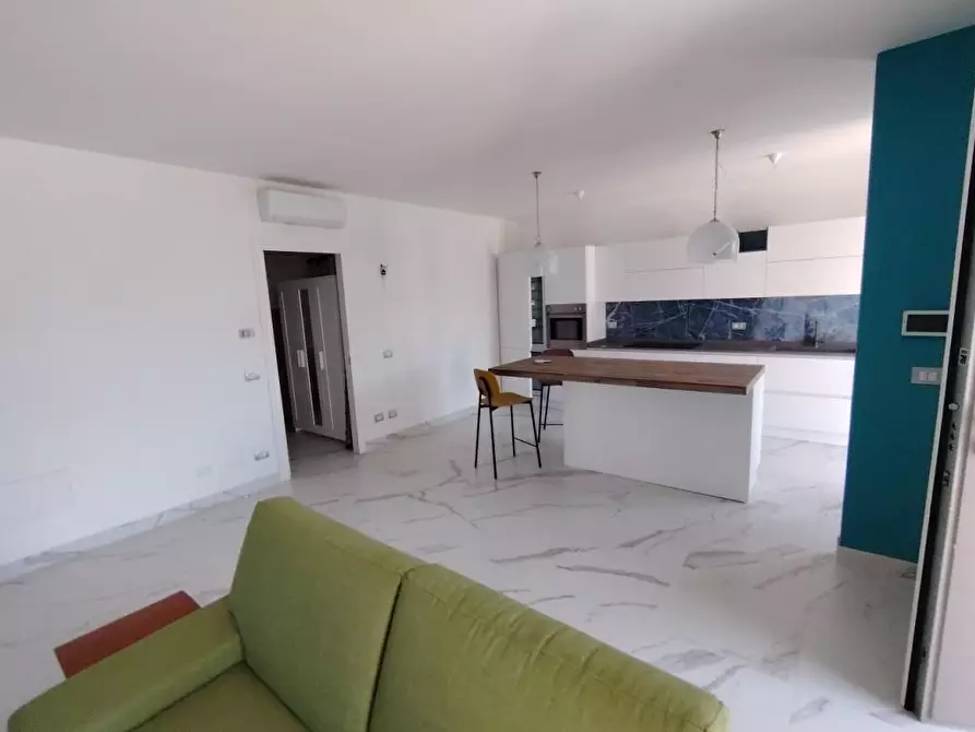 Immagine 14 di Appartamento in vendita  a Carrara