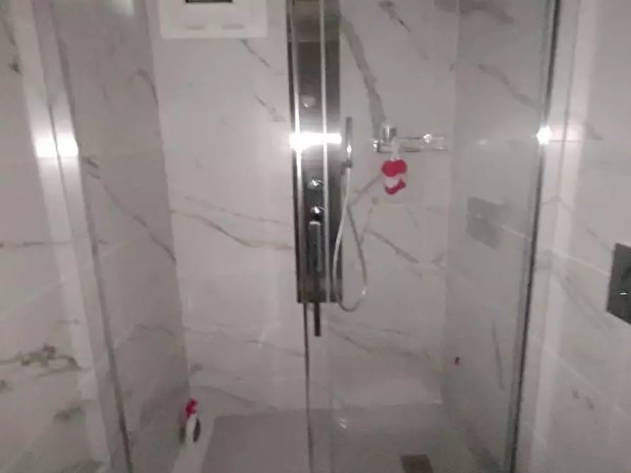 Immagine 28 di Appartamento in vendita  a Carrara