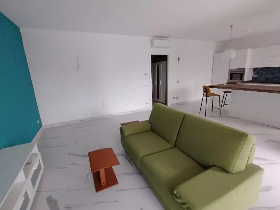 Immagine 8 di Appartamento in vendita  a Carrara