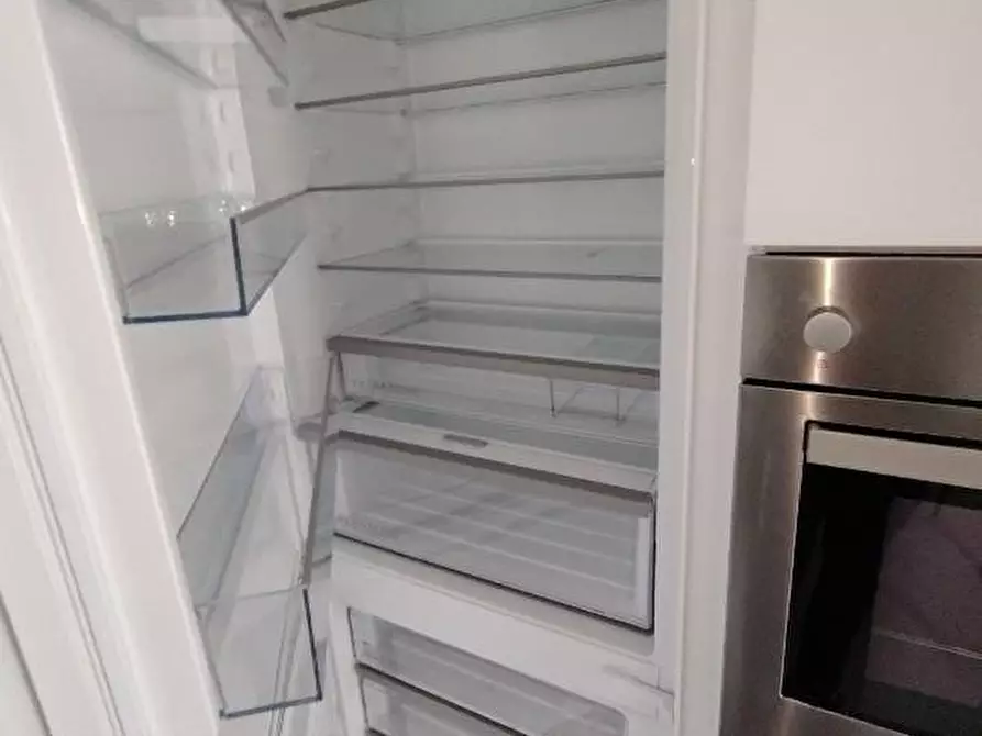 Immagine 10 di Appartamento in vendita  a Carrara