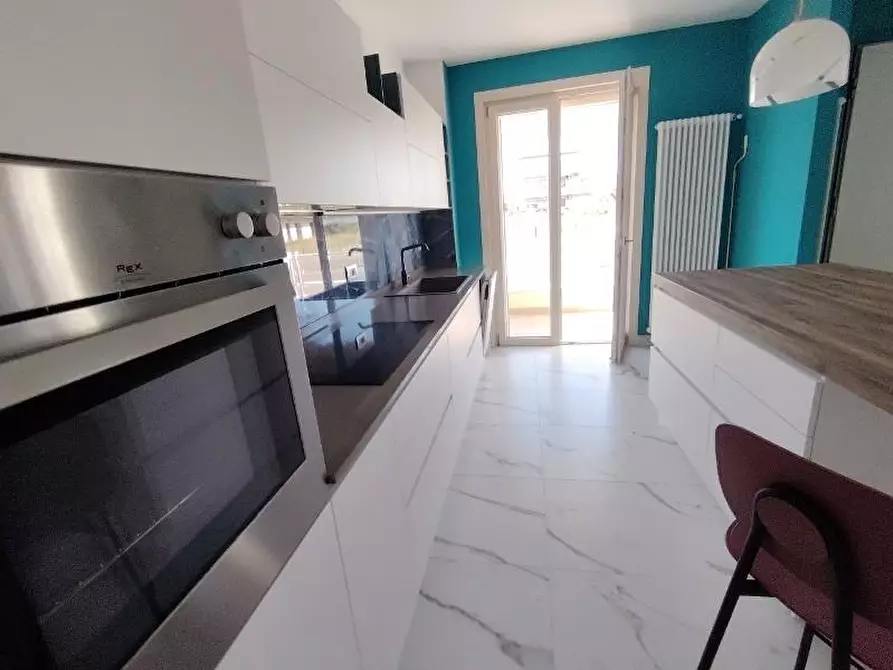 Immagine 19 di Appartamento in vendita  a Carrara