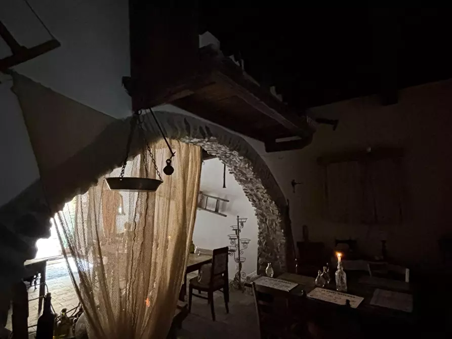 Immagine 21 di Magazzino in vendita  a Monte Porzio Catone