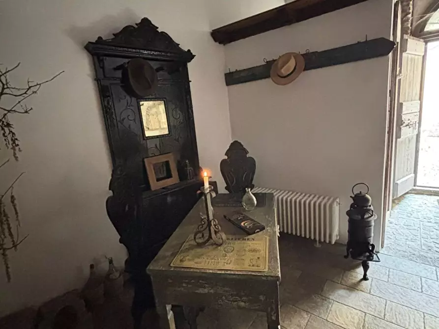 Immagine 12 di Magazzino in vendita  a Monte Porzio Catone