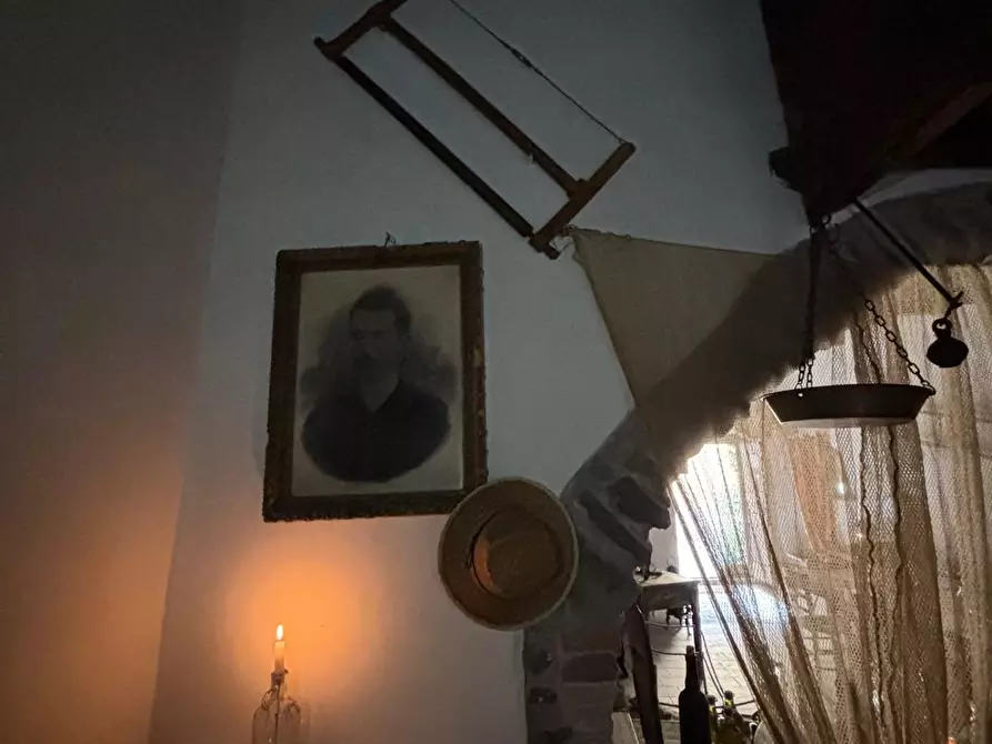 Immagine 19 di Magazzino in vendita  a Monte Porzio Catone