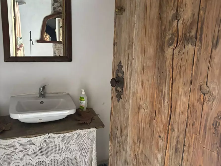 Immagine 6 di Magazzino in vendita  a Monte Porzio Catone