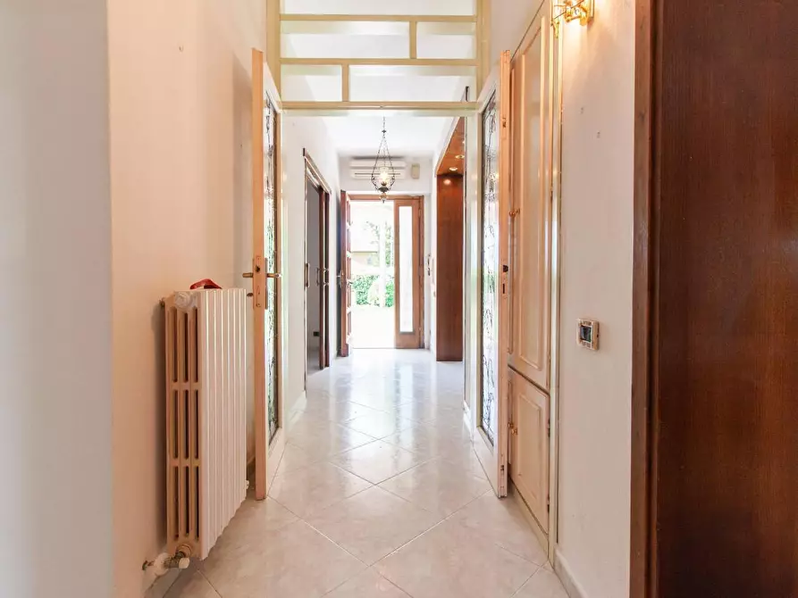 Immagine 17 di Appartamento in vendita  a Pisa