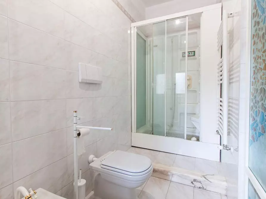 Immagine 9 di Appartamento in vendita  a Pisa