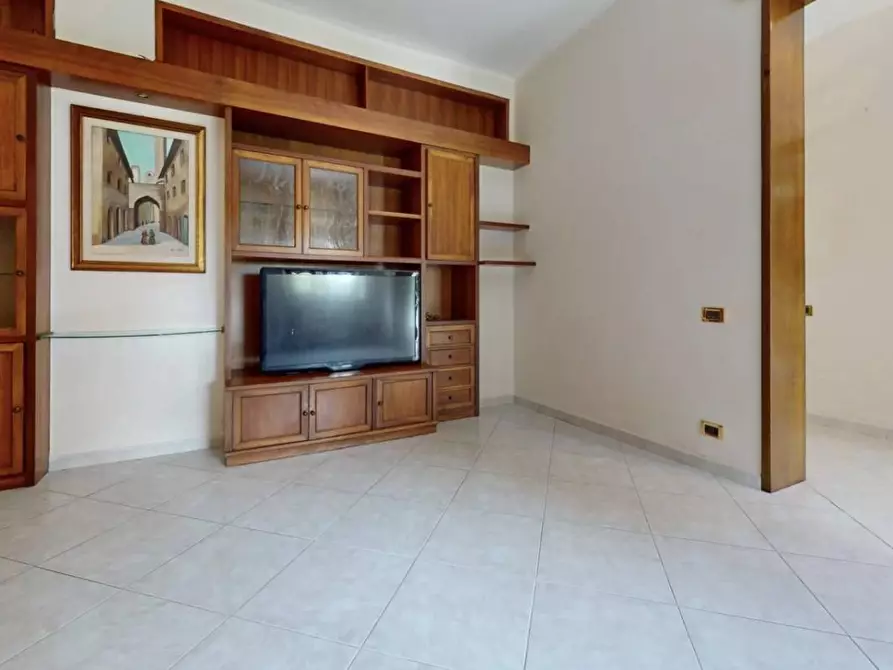 Immagine 4 di Appartamento in vendita  a Pisa
