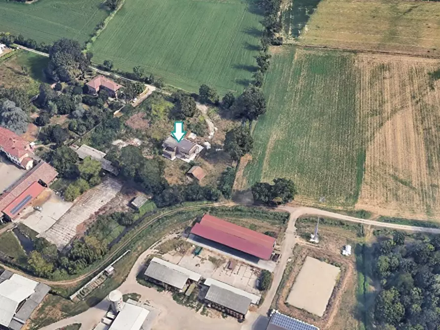 Immagine 2 di Villa in vendita  a Basiglio