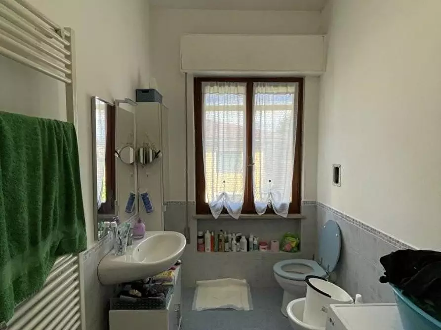 Immagine 20 di Appartamento in vendita  a Lucca