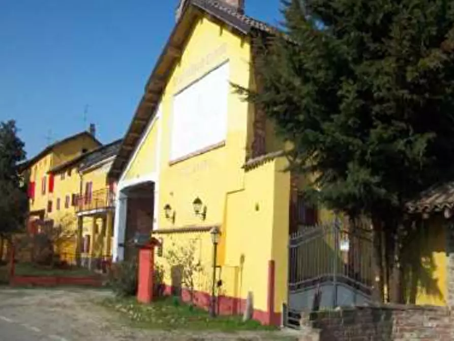 Immagine 3 di Locale commerciale in vendita  a Semiana