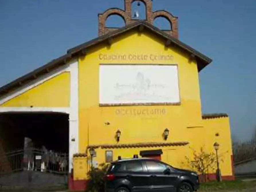 Immagine 5 di Locale commerciale in vendita  a Semiana