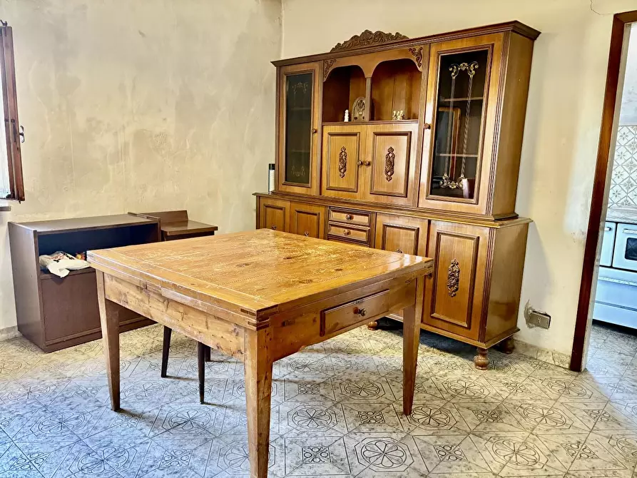 Immagine 2 di Porzione di casa in vendita  a Gambassi Terme