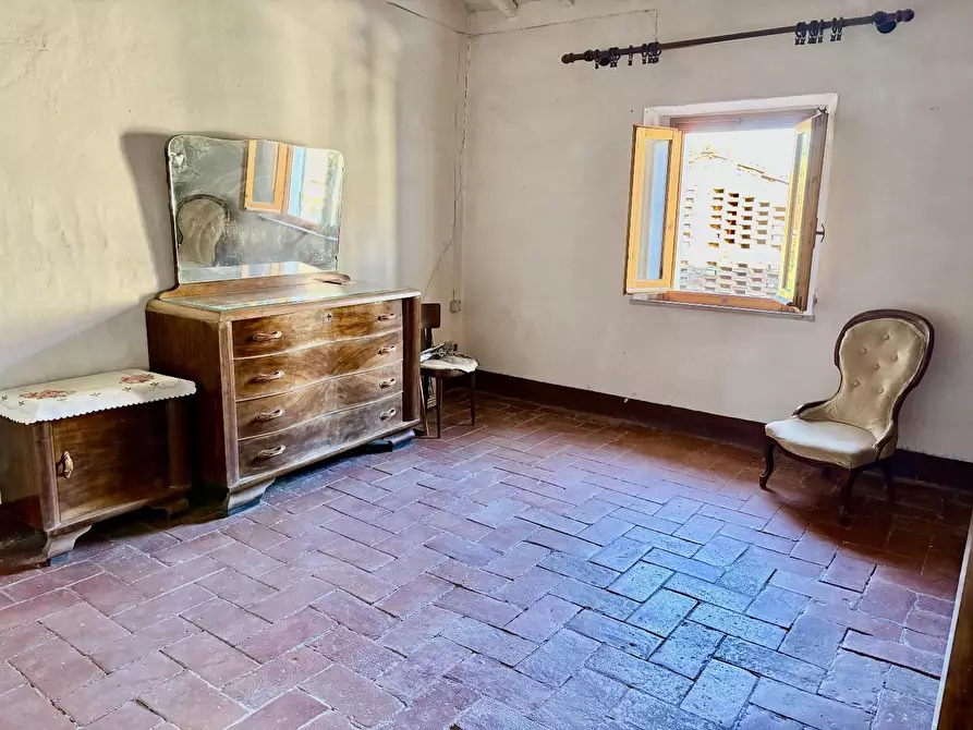 Immagine 9 di Porzione di casa in vendita  a Gambassi Terme