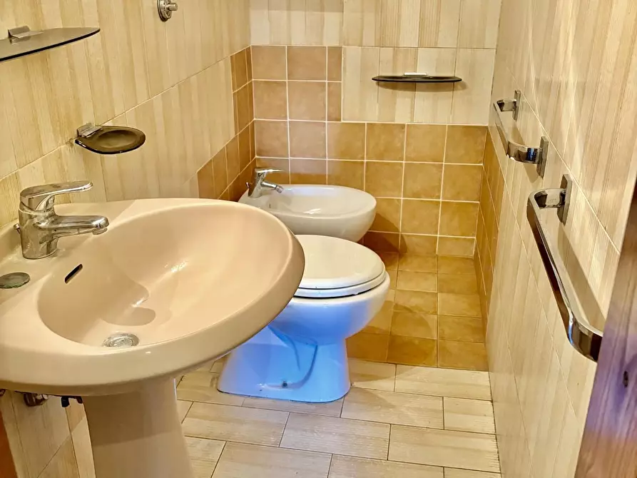 Immagine 21 di Porzione di casa in vendita  a Gambassi Terme