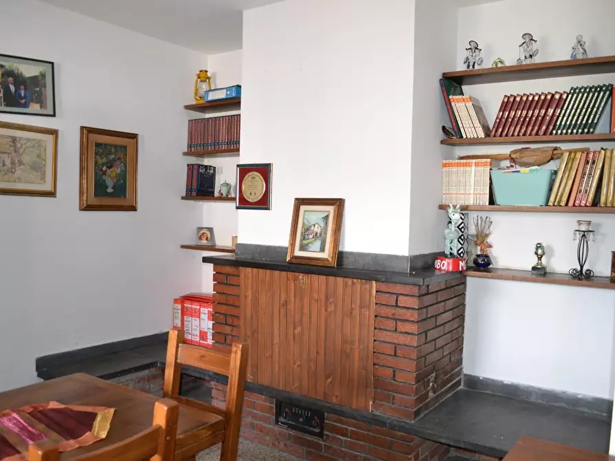 Immagine 6 di Casa indipendente in vendita  a Massa