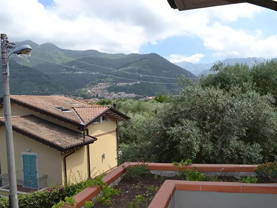 Immagine 16 di Casa indipendente in vendita  a Massa