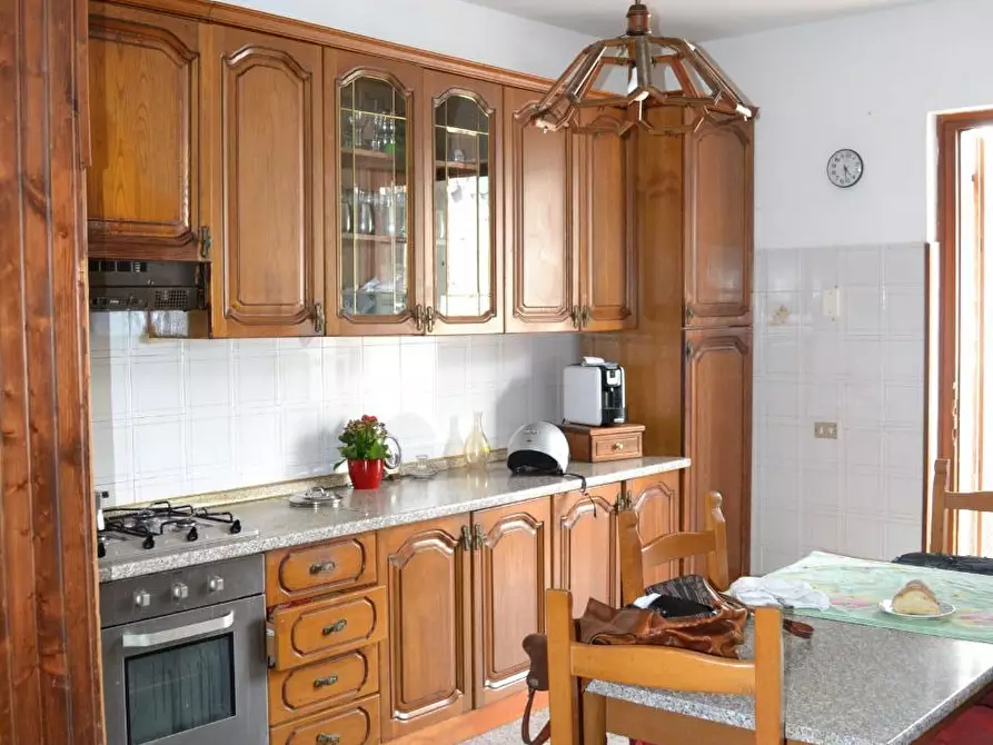 Immagine 3 di Casa indipendente in vendita  a Massa