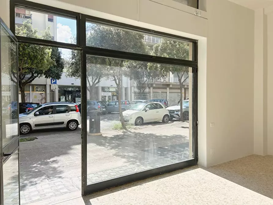 Immagine 3 di Locale commerciale in vendita  a Lecce
