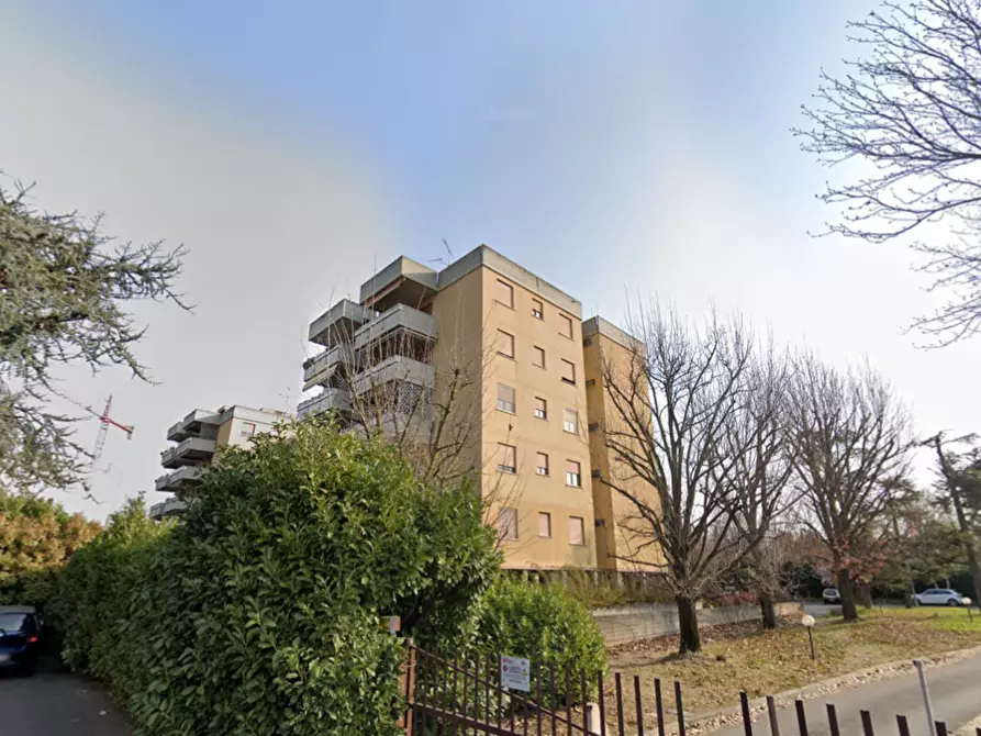 Immagine 1 di Magazzino in vendita  a Cesano Maderno