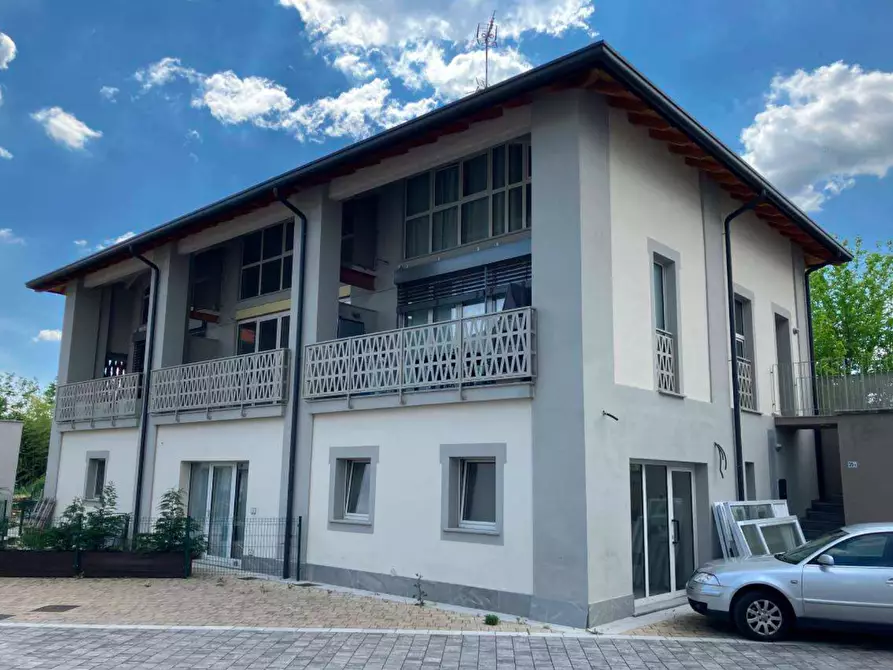 Immagine 2 di Appartamento in vendita  a Carnate