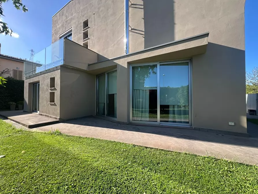 Immagine 48 di Villa in vendita  a Fucecchio