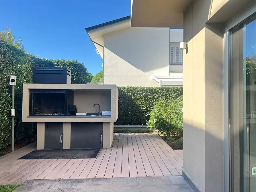 Immagine 56 di Villa in vendita  a Fucecchio