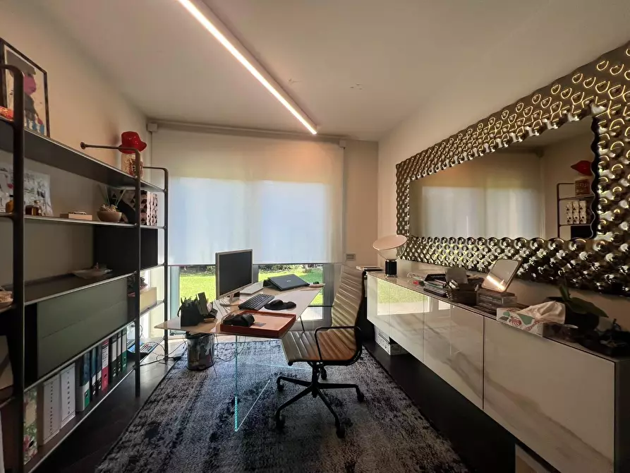 Immagine 12 di Villa in vendita  a Fucecchio