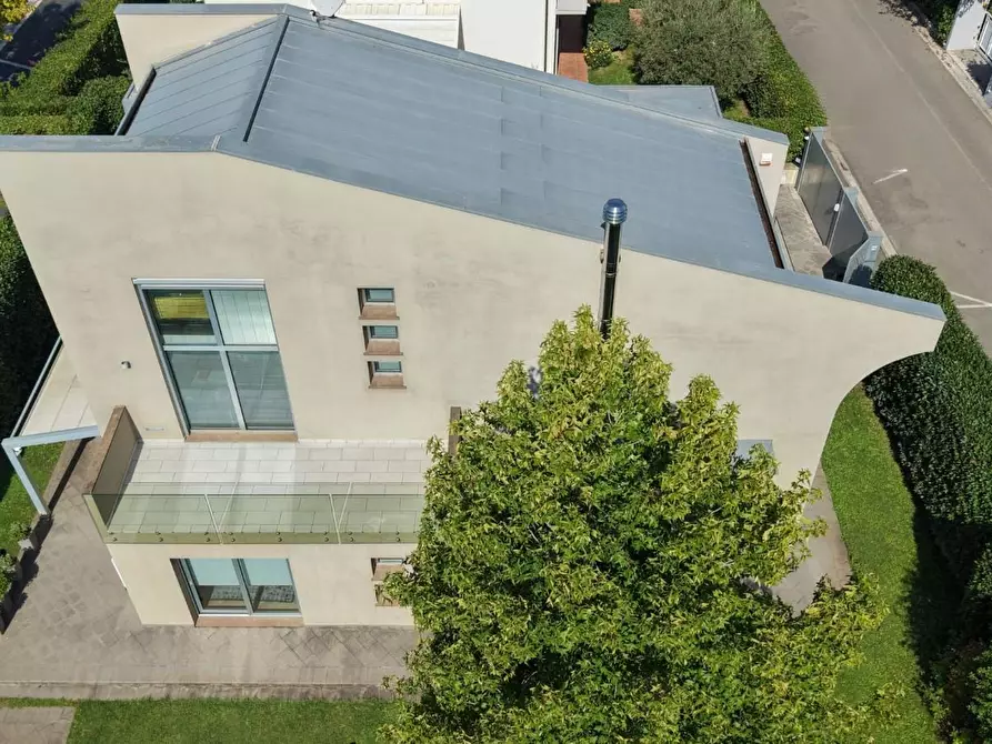 Immagine 6 di Villa in vendita  a Fucecchio