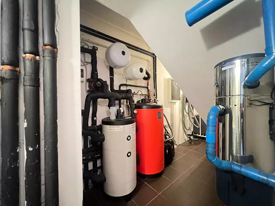 Immagine 43 di Villa in vendita  a Fucecchio