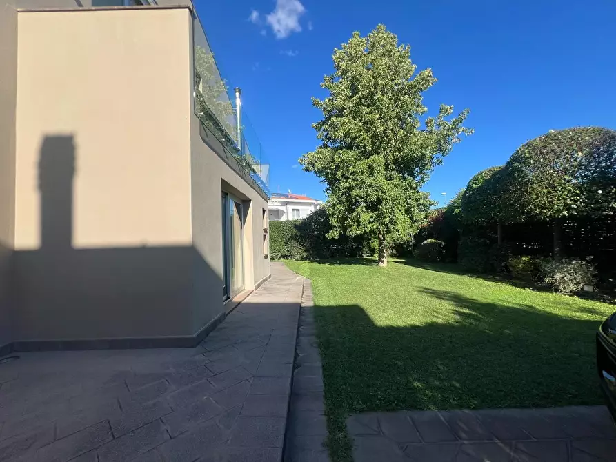 Immagine 51 di Villa in vendita  a Fucecchio