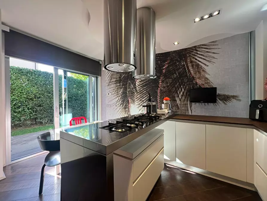 Immagine 14 di Villa in vendita  a Fucecchio