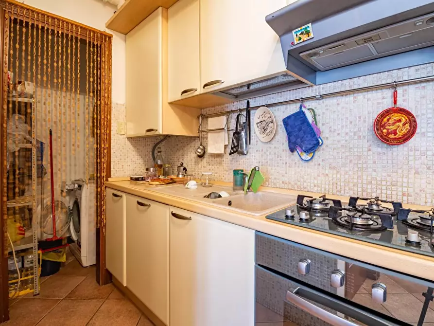 Immagine 8 di Appartamento in vendita  a Pisa