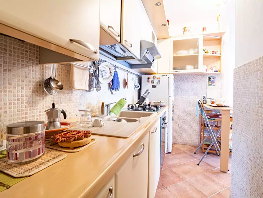 Immagine 9 di Appartamento in vendita  a Pisa