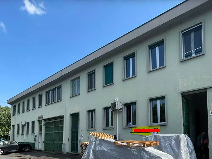 Immagine 1 di Laboratorio in vendita  a Sesto San Giovanni