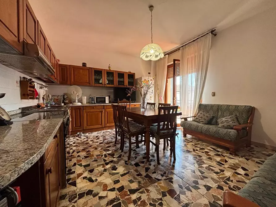 Immagine 2 di Appartamento in vendita  a Vinci