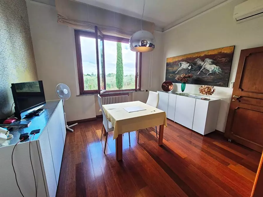 Immagine 10 di Appartamento in vendita  a Monteriggioni