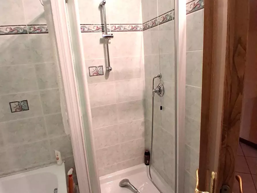 Immagine 10 di Terratetto in vendita  a Lucca