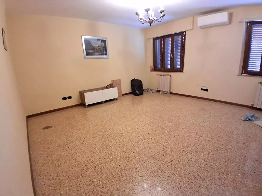 Immagine 18 di Terratetto in vendita  a Lucca