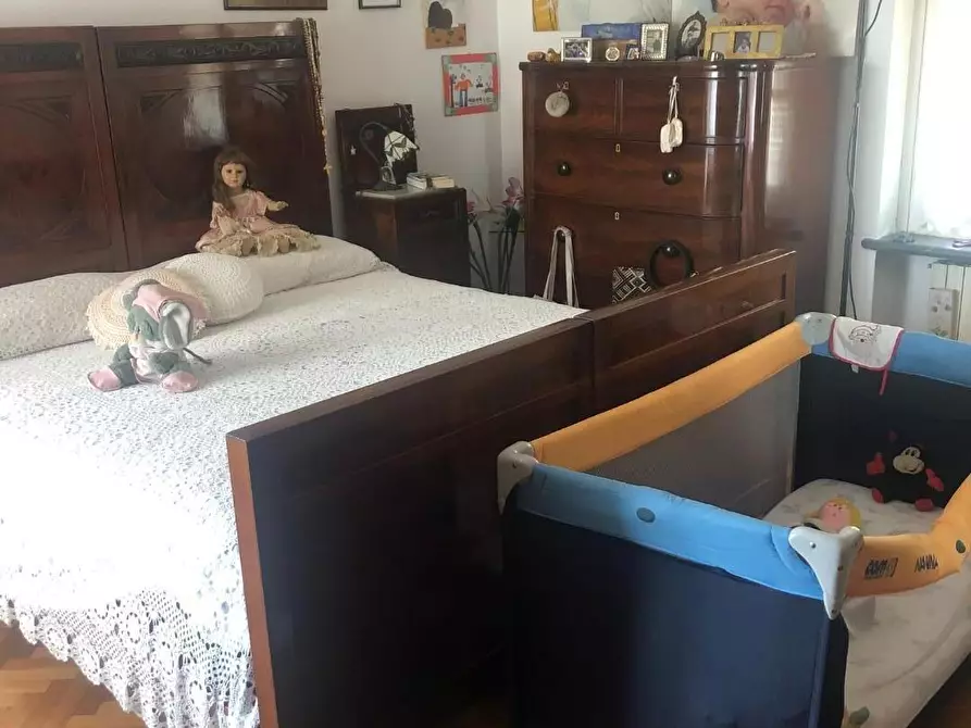 Immagine 24 di Casa quadrifamiliare in vendita  a Massa