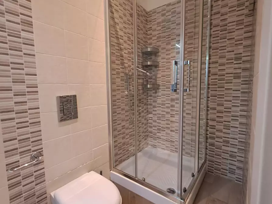 Immagine 15 di Appartamento in vendita  a Carrara