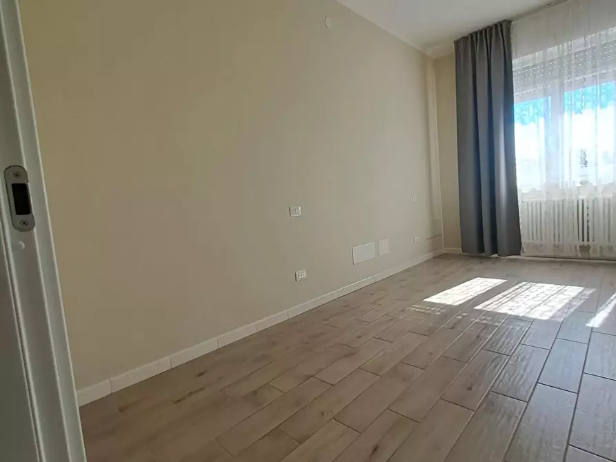 Immagine 18 di Appartamento in vendita  a Carrara