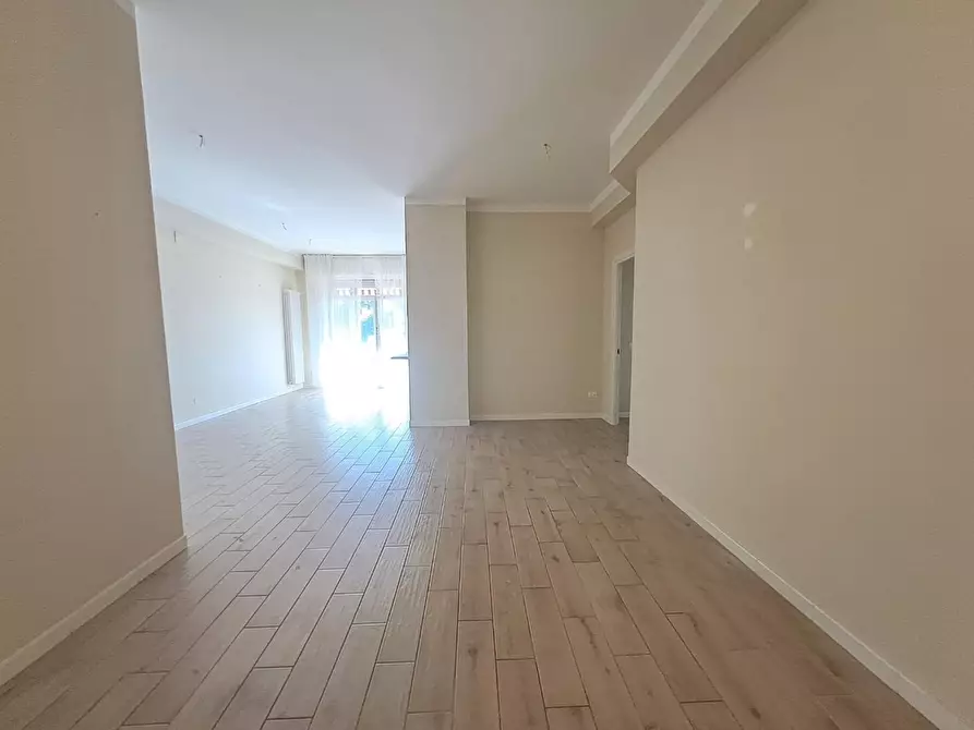 Immagine 2 di Appartamento in vendita  a Carrara