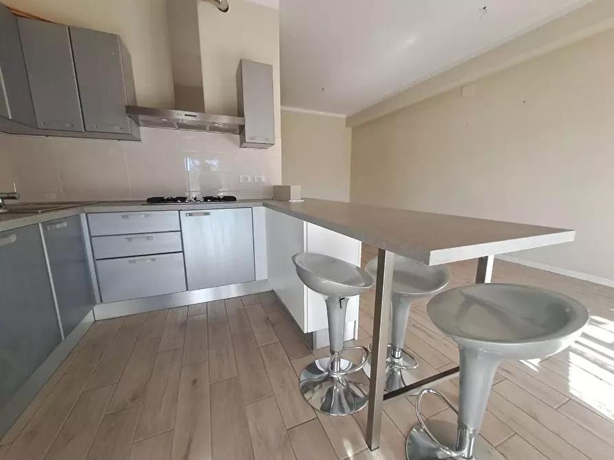 Immagine 10 di Appartamento in vendita  a Carrara